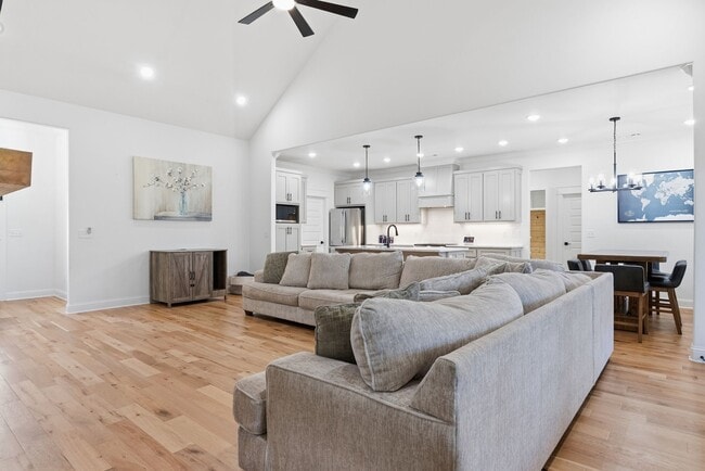 Photo - 12 Grier Ln