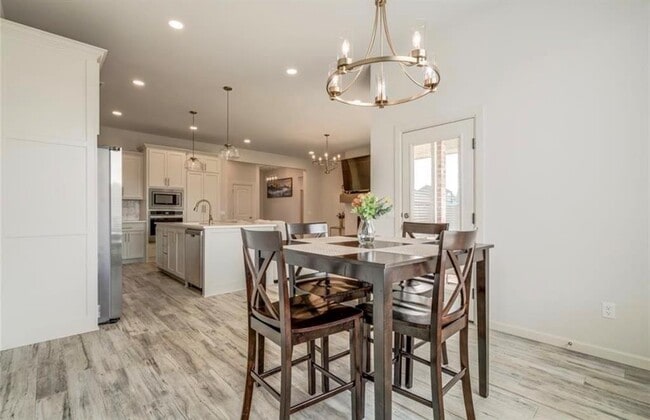 Photo - 2509 Crystal Creek Dr