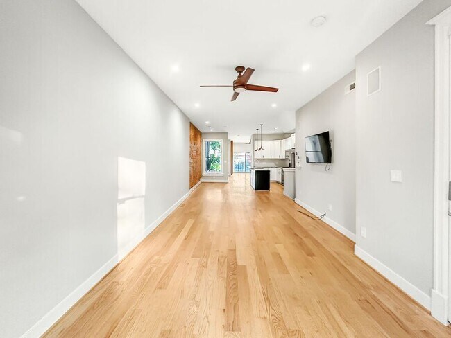 Building Photo - 122 Bryant St NW Rental