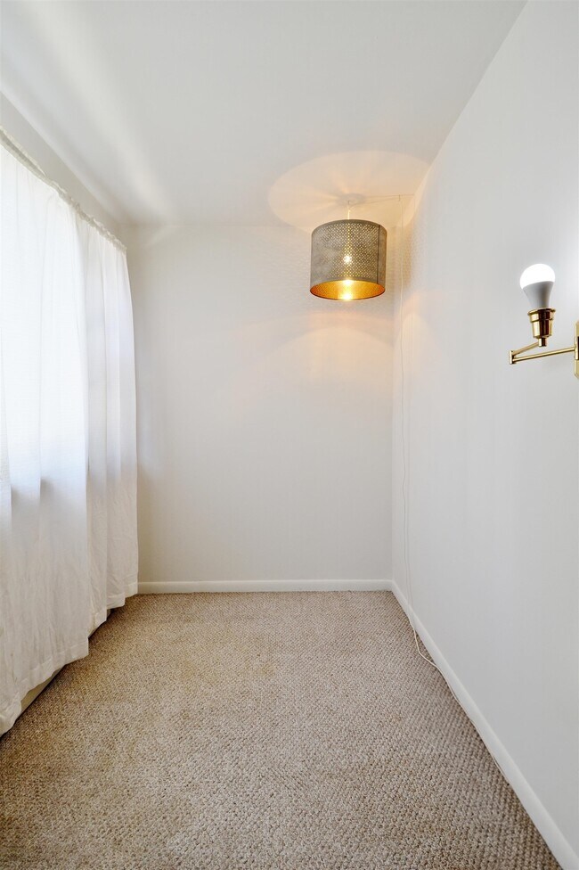 Photo - 38 E 41st St