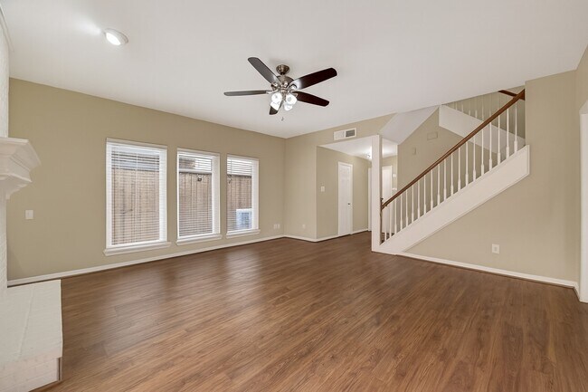 Photo - 2413 Potomac Dr Unidad D