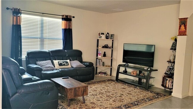 Photo - 978 Remington Green Dr SE Casa