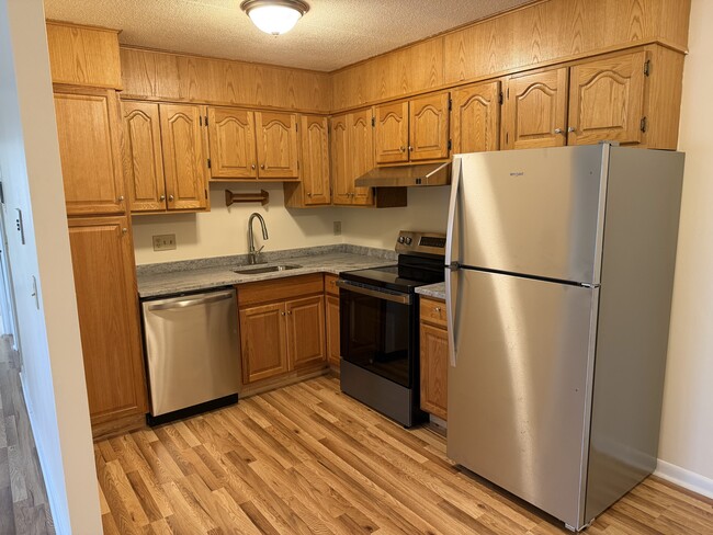 Photo - 116 Sutherland Rd Unit 1