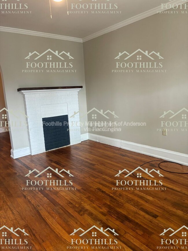 Photo - 611 Bonham Ct