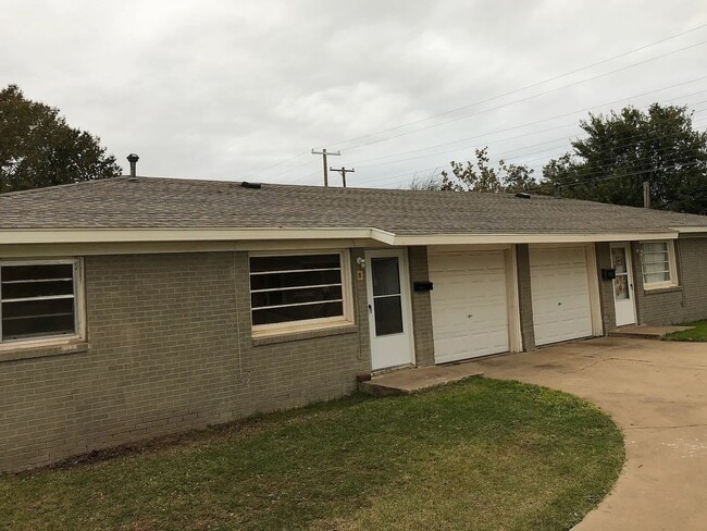 Building Photo - 2306 62nd St Rental