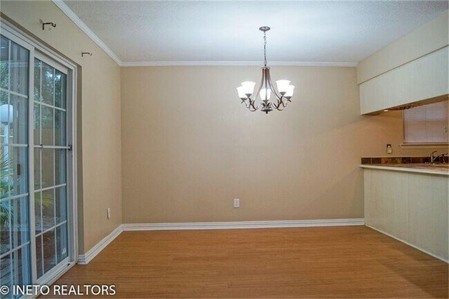 Photo - 29 Coralberry Ct