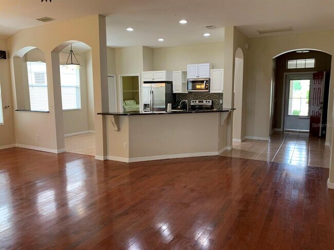 Photo - 724 Camellia Green Dr