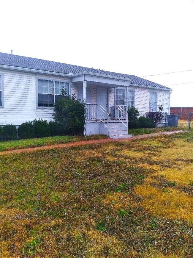 Building Photo - 1175 NW Ozmun Ave Rental