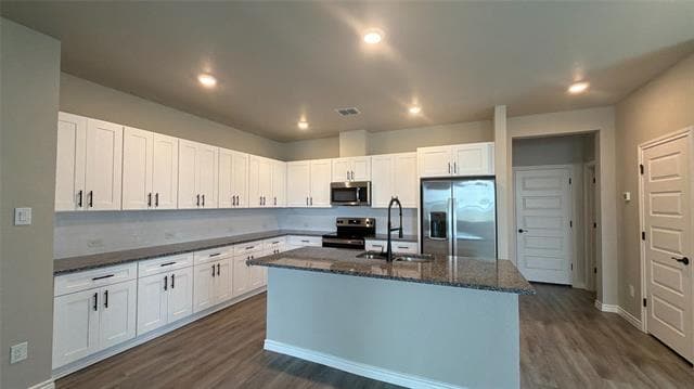 Photo - 809 Blossom Ln