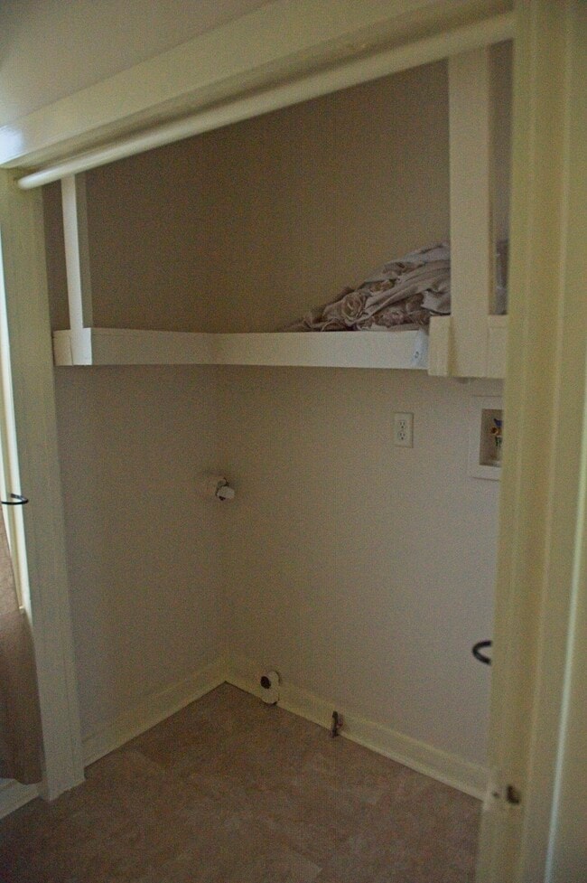 Photo - 1387 Central Ave