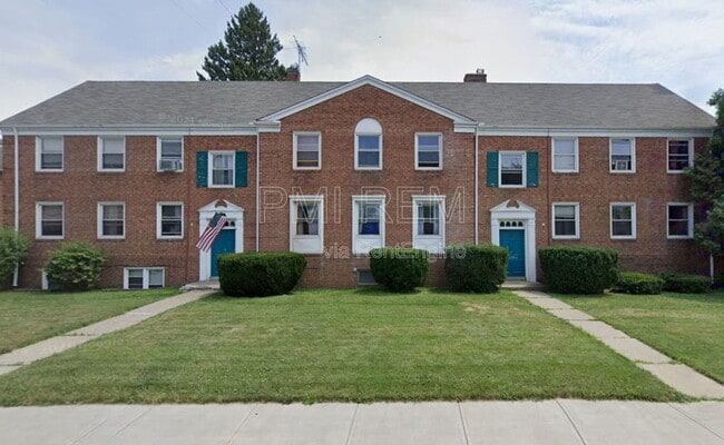 Building Photo - 15109 Triskett Rd Unit 4