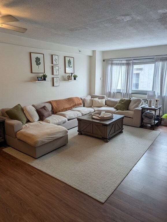 Building Photo - 130 Bowdoin St Unit 710