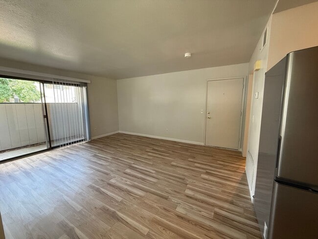 Photo - 2402 Sunny Slope Dr