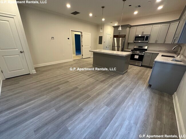 Photo - 605 Broadway Condo Unit 102