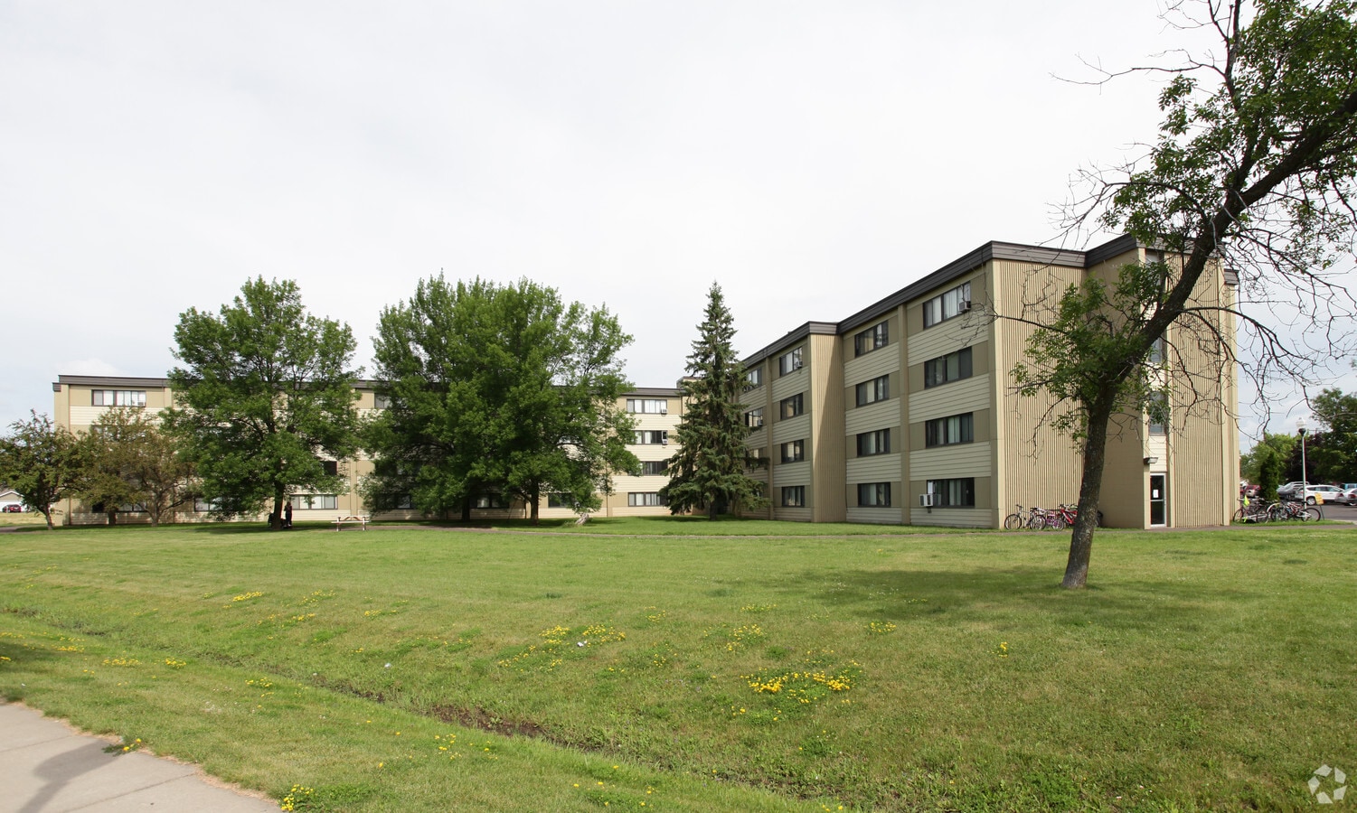 Photo - Royalton Manor Apartments