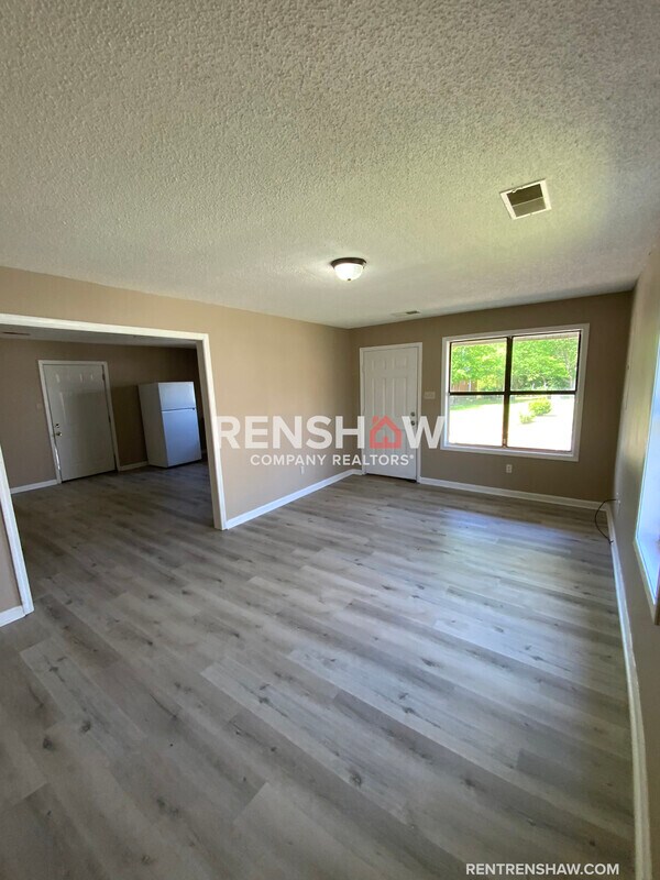 Photo - 204 Harton Ave