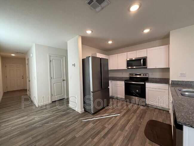 Photo - 2430 River Valley Cir