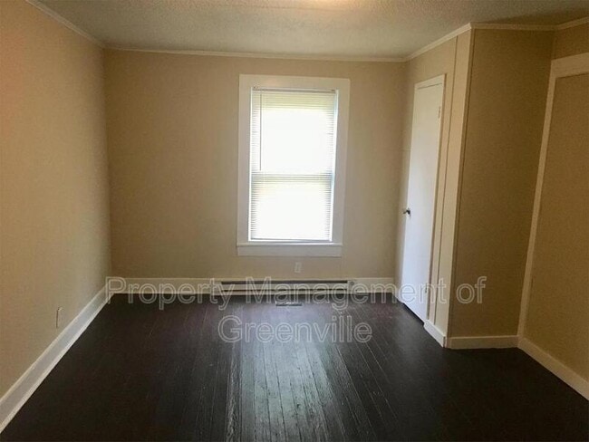 Photo - 420 West Ave