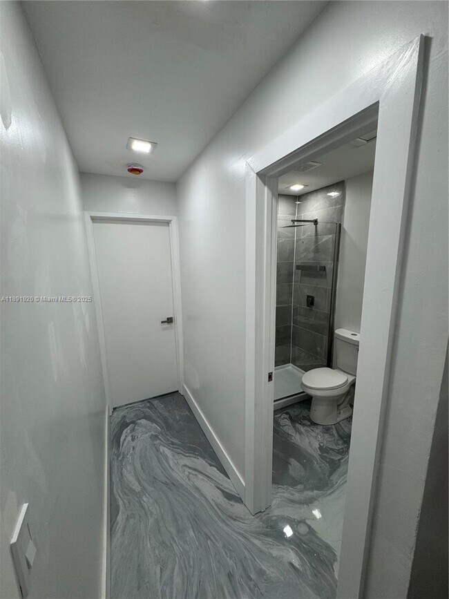 Photo - 1126 NW 4th Ave Unidad 2