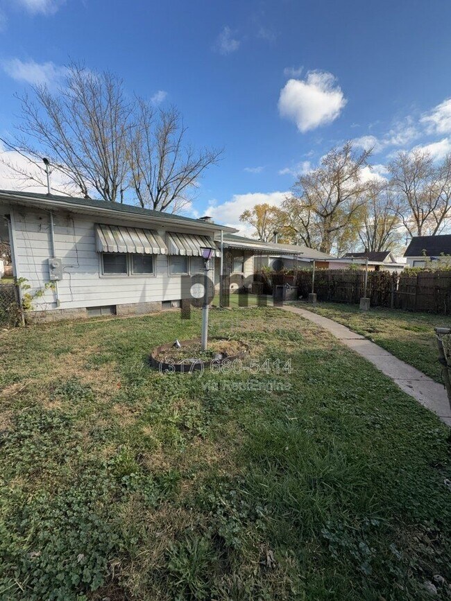 Photo - 2613 Louise St