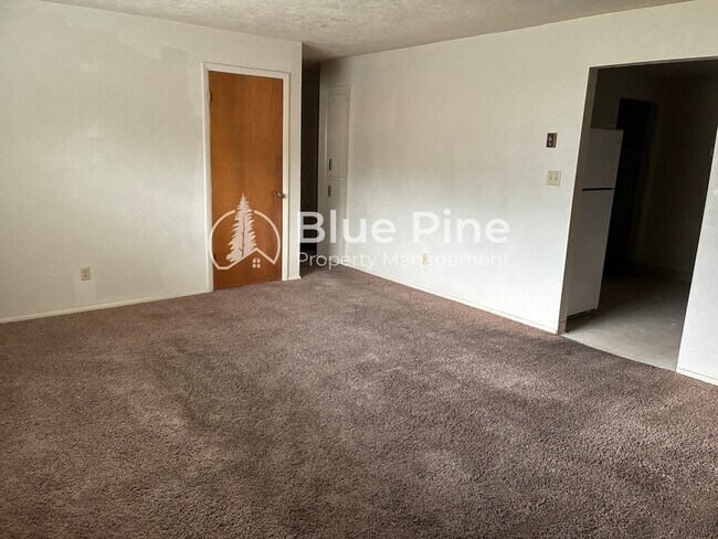 1680 Calkins Ave Unit 3