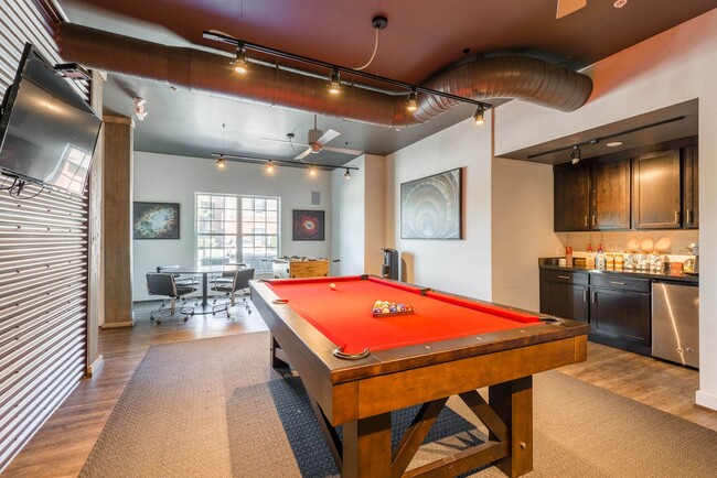 Miami Preserve - Clubhouse - Billiards