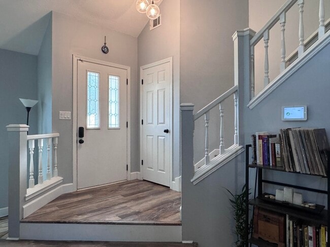 Photo - 315 Parkwood Pl