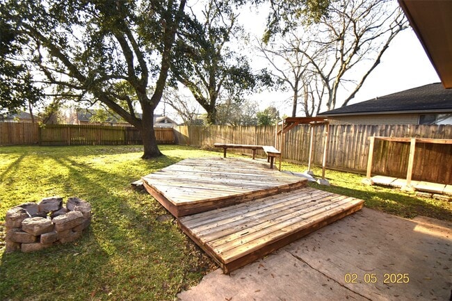 Photo - 1911 Westlake Rd