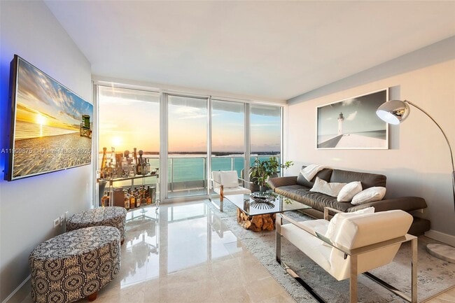 Photo - 1331 Brickell Bay Dr Unidad 2203