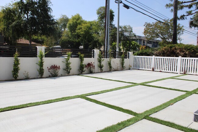 Photo - Charming & Private 4-Bedroom, 4-Bath Home in Sherman Oaks