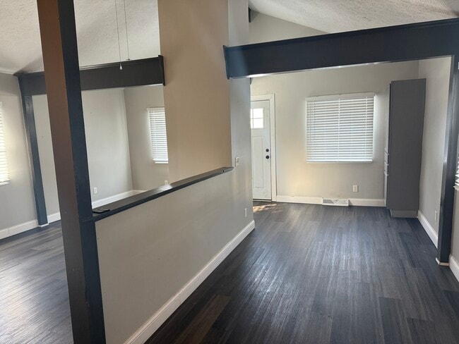 Photo - 120 Lakeview Blvd