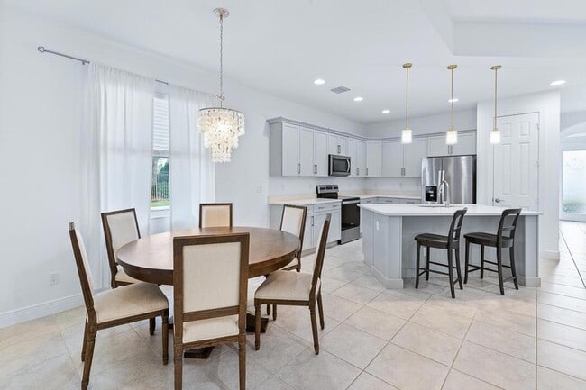 Photo - 2590 Bella Vista Cir