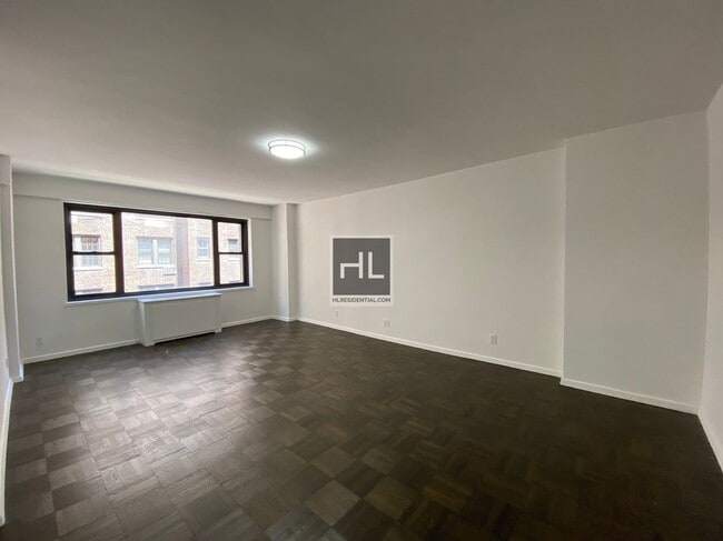 Building Photo - EAST 56 STREET