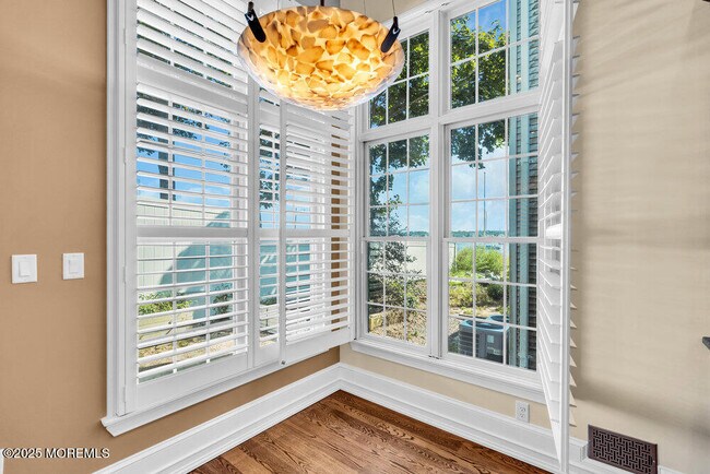 Photo - 8 Central Ave