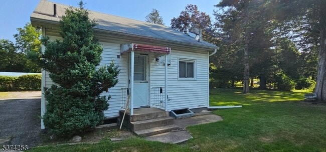 Building Photo - 816 Tabor Rd Rental