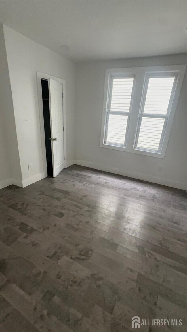 21 Oak St