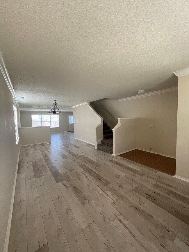 10506 Sugar Trace Dr