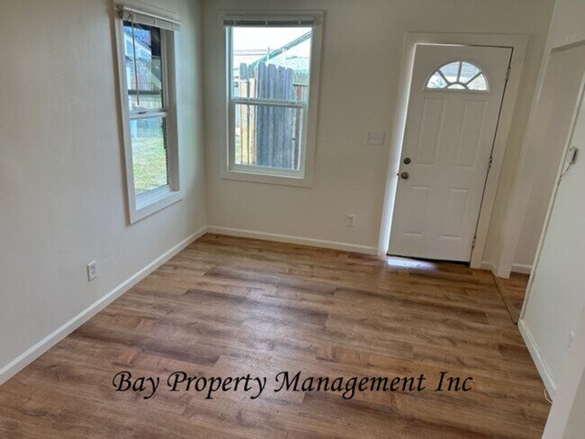 Photo - SECO12 Unit SECO12 1/2 RU