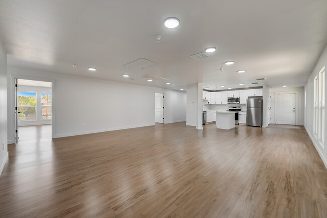 Building Photo - 404 E 5600 S Unit 212-D Rental