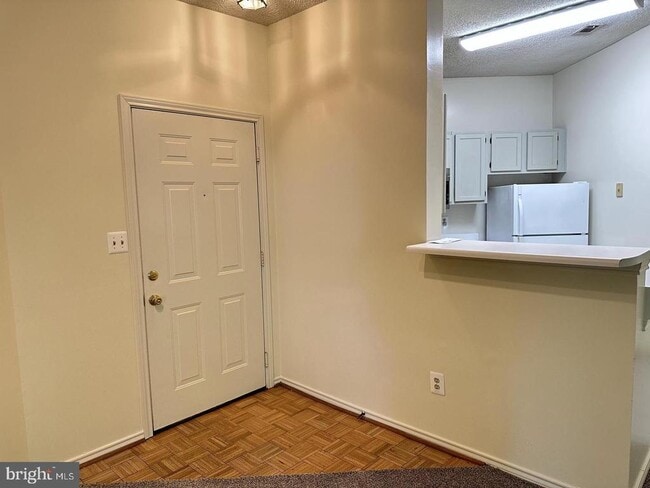 Building Photo - 4447 Fair Stone Dr Unit 102 Rental