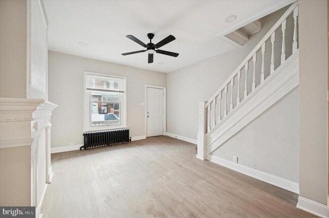 Photo - 5517 Jane St