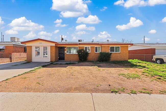 Building Photo - 10060 Kellogg St Rental