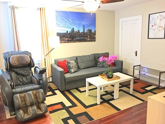 Building Photo - 37 Telegraph St Unit 2