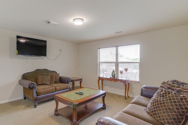 Photo - 8019 Berkely Ct