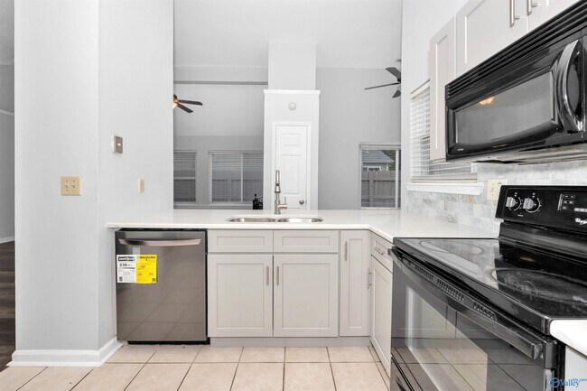 Photo - 109 Briargate Ln