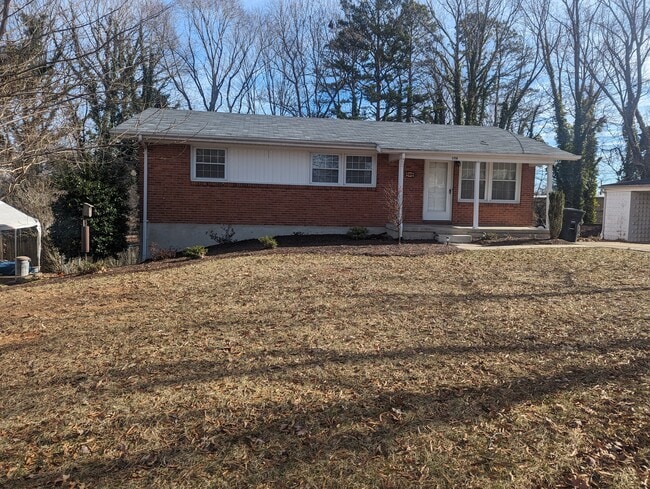 Photo - 124 Rosemary Ln House