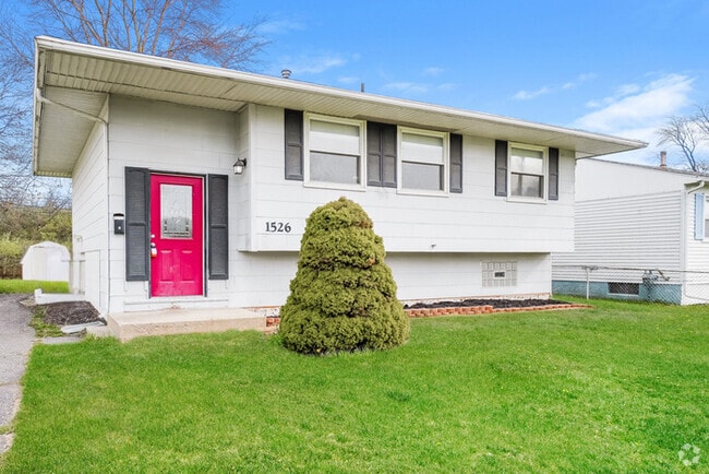 Building Photo - Beautiful Upgraded Multilevel Home