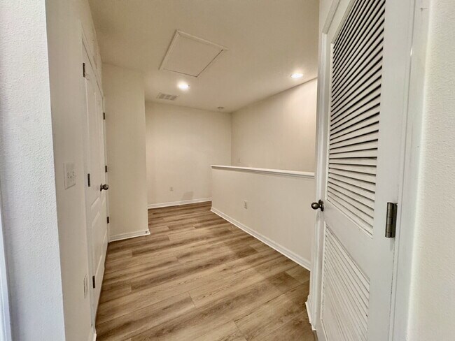 Photo - Gated community Charming 3-Bedroom Rental Home with amazing clubhouse in Tampa, FL!   NEW LUXURY ...