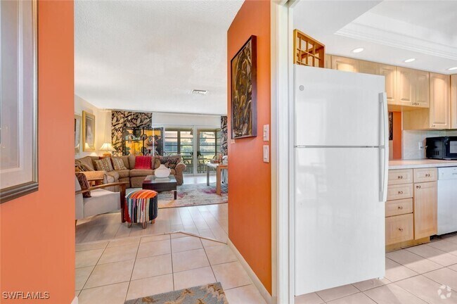 Building Photo - 83 Glades Blvd Unit 1612 Rental