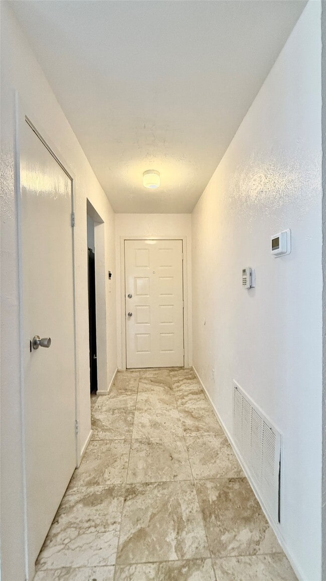 Photo - 18 Dellforest Ct